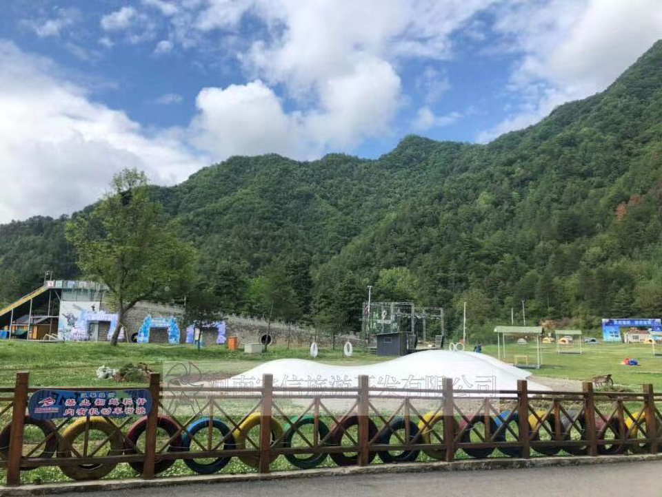 陜西省漢中市雙球蹦蹦云