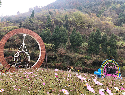 浙江臺州南坪旅游景區(qū)太空飛環(huán)，360°旋轉(zhuǎn)單車