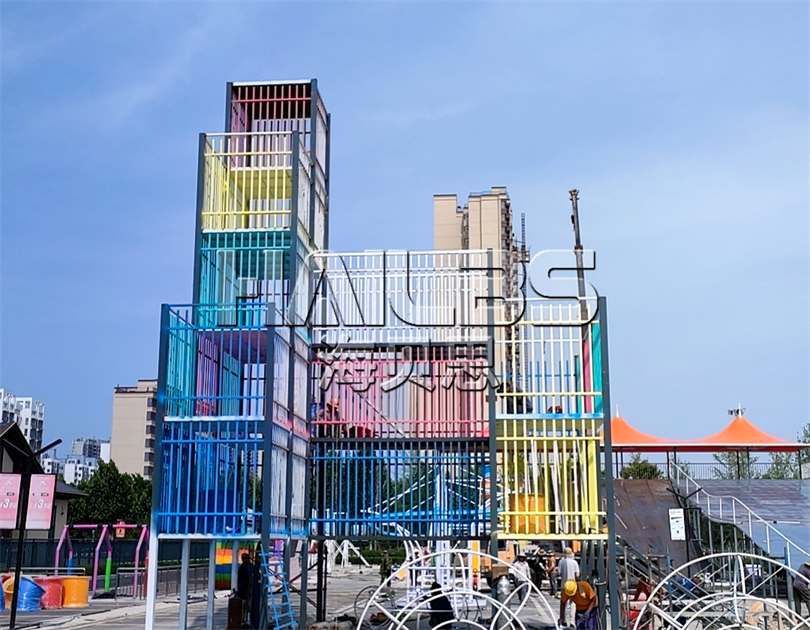 山東濟(jì)寧楓葉小鎮(zhèn)無動(dòng)力樂園施工現(xiàn)場