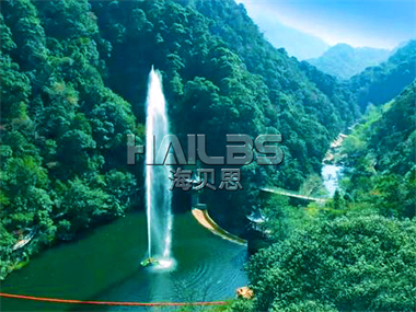 山西晉城青龍山莊30米喊泉