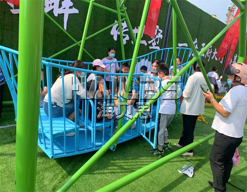 山東聊城無動力樂園經(jīng)營現(xiàn)場